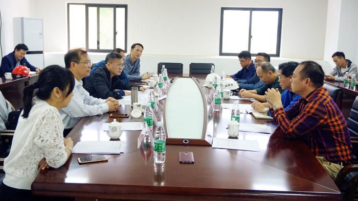 5.2�ۻ��ֳ�����л΢�� ��700.jpg