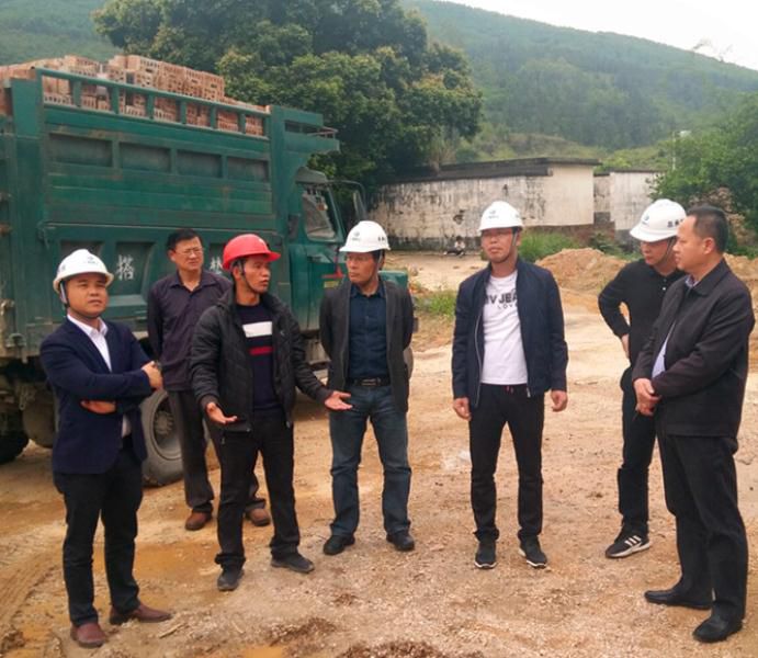 1.ʵ�ؼ�顣������������ ��_����700.jpg