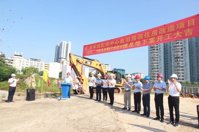 1������ʽ�ֳ����������˲ӱ� ��700.JPG