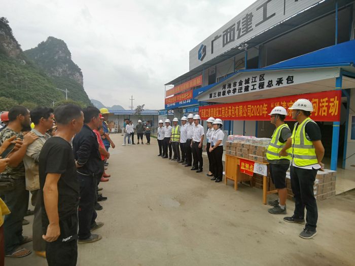 ������ο���˶��ֳ������������� ��.jpg