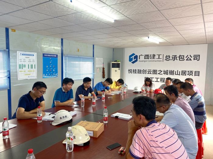 27�ۻ��ֳ����������� ��.jpg