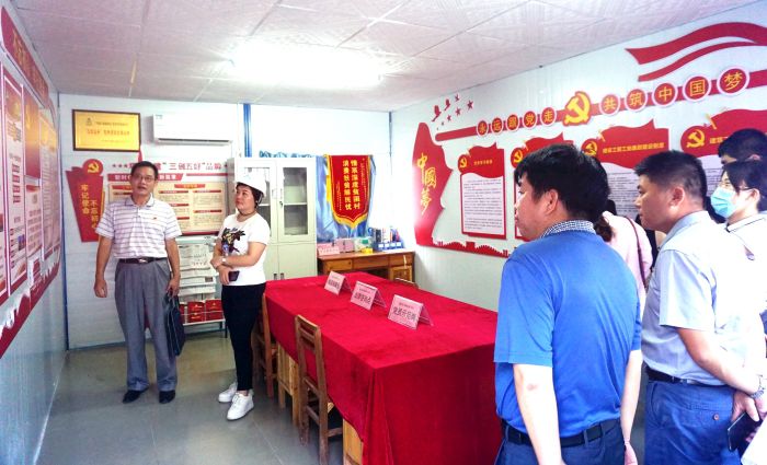 32��Ħ�ֳ�����л΢�� ��.jpg