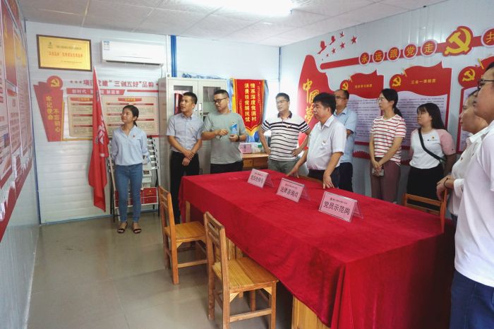 47��Ħ�ֳ���������л΢�� ��.jpg