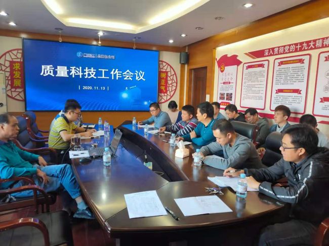 12�ۻ��ֳ������������ŷ�Ӣ ��.jpg