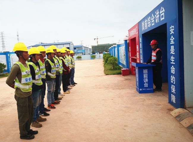 ���ϴ�ϸץ�ð�ǰ������������������ޱ ��.jpg